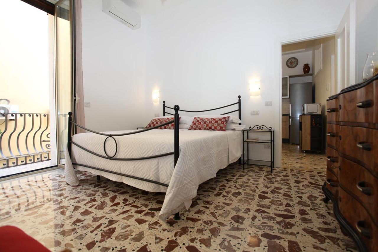 Casa Rosa Apartment Таормина Екстериор снимка