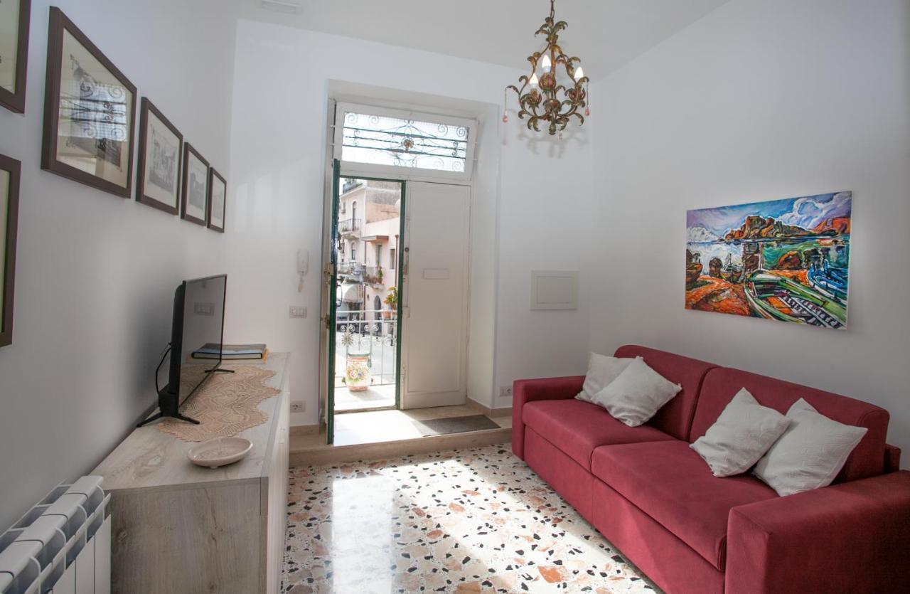 Casa Rosa Apartment Таормина Екстериор снимка